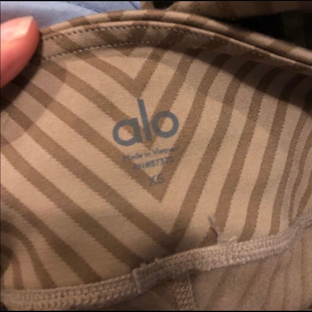 Alo Leggings